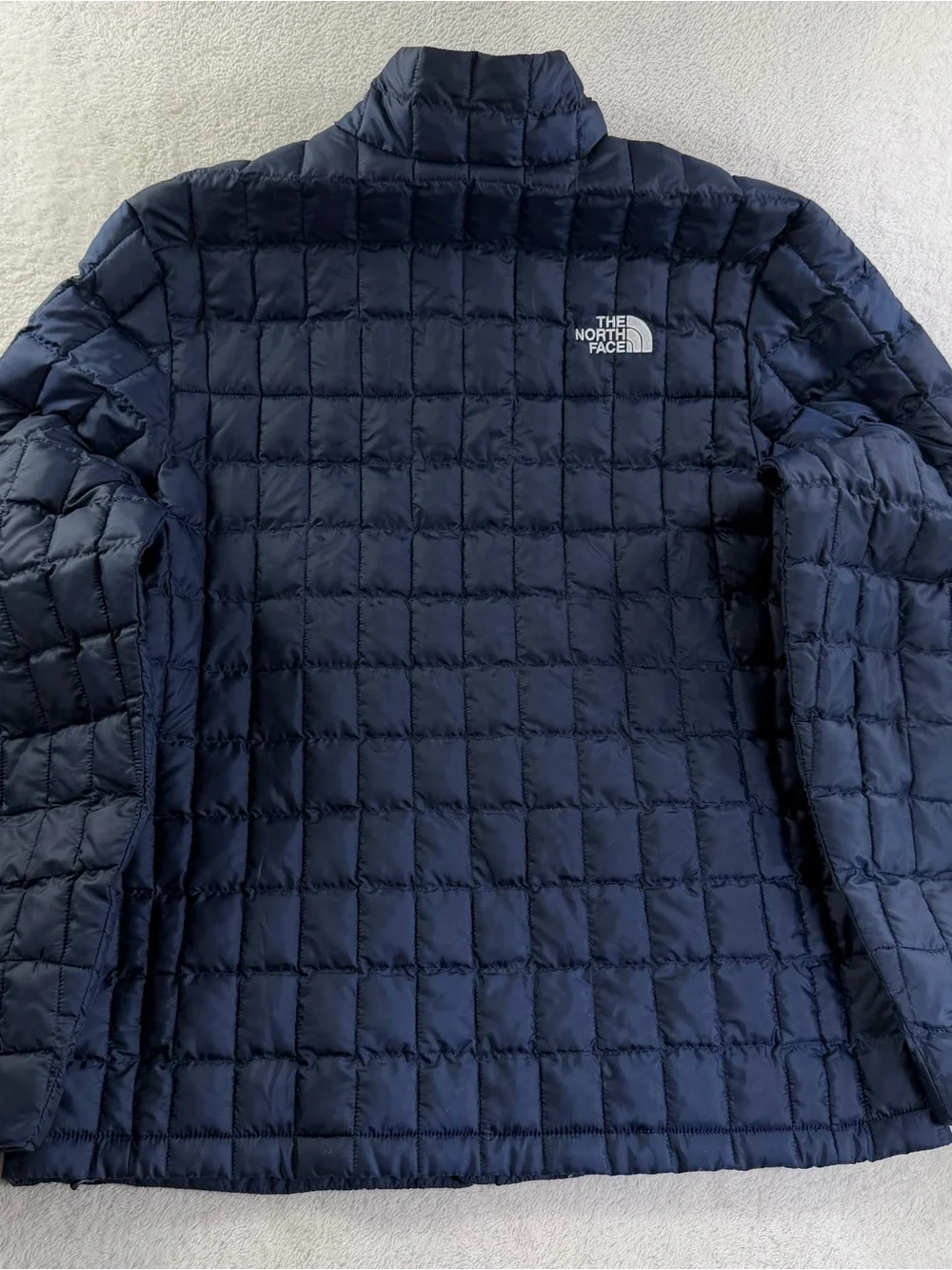 The North Face Men’s Large Circaloft Navy Quilted Lightweight Insulated Jacket
